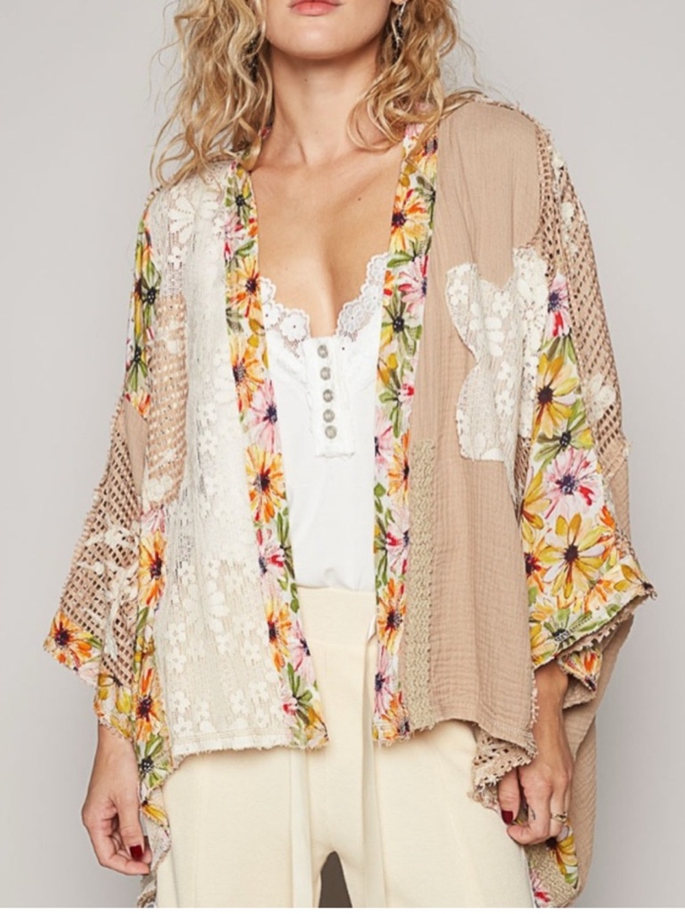 POL Floral Kimono Cardigan Floral Embroidered Oversized Open Front Size Small